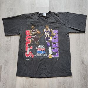 Vintage 1991 NBA Finals Lakers vs Bulls Jordan Magic Johnson T Shirt Men Medium